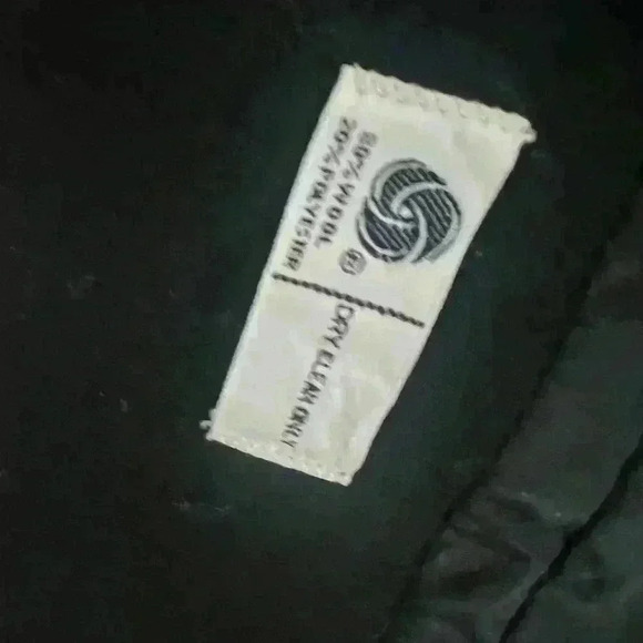 Vintage 80% Wool Blazer in Size 12 Old Money Vibe - Picture 3 of 5